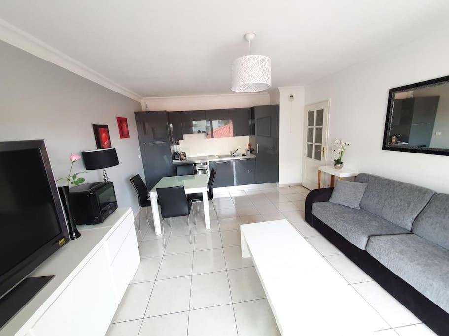 Domaine Juan Flore Appartement *